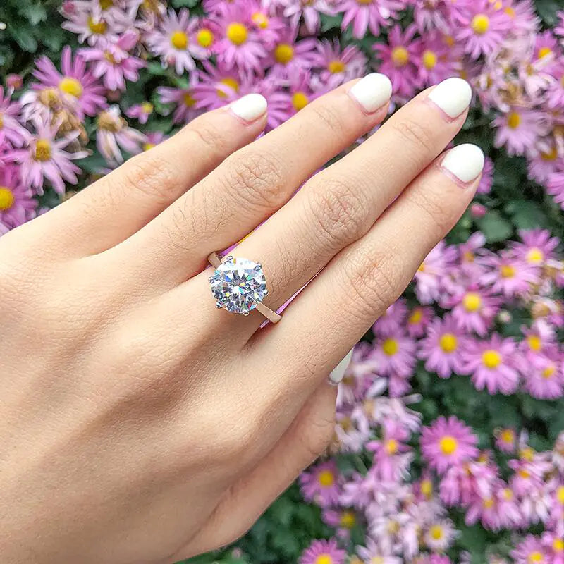 Elegant Moissanite Proposal Ring