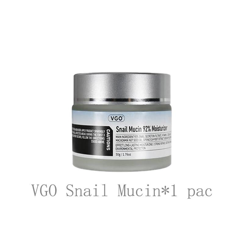 【VGO Snail Mucin 92% Moisturizer and Vitamin C Facial Serum Essence30Ml /60Ml】Reduces Facial Fine Lines Hydration and Nourishment for Radiant Skin Hydrating Skin Care Set Moisturizing Cream Gentle Hyaluronic Comfort Resh Cream Philosophy Easily Absorbed